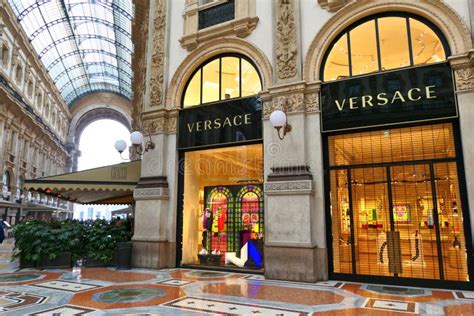 boutique versace a reggio|versace fashion.